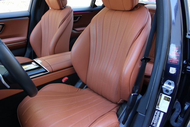 Used 2022 Mercedes-Benz S 500 4MATIC w/ 3D Technology Package image 9