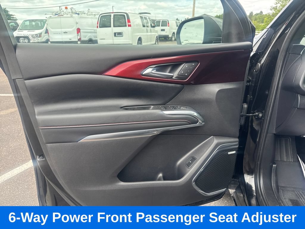 Used 2026 Chevrolet Traverse RS w/ LPO, Floor Liner Package AWD/4WD image 11