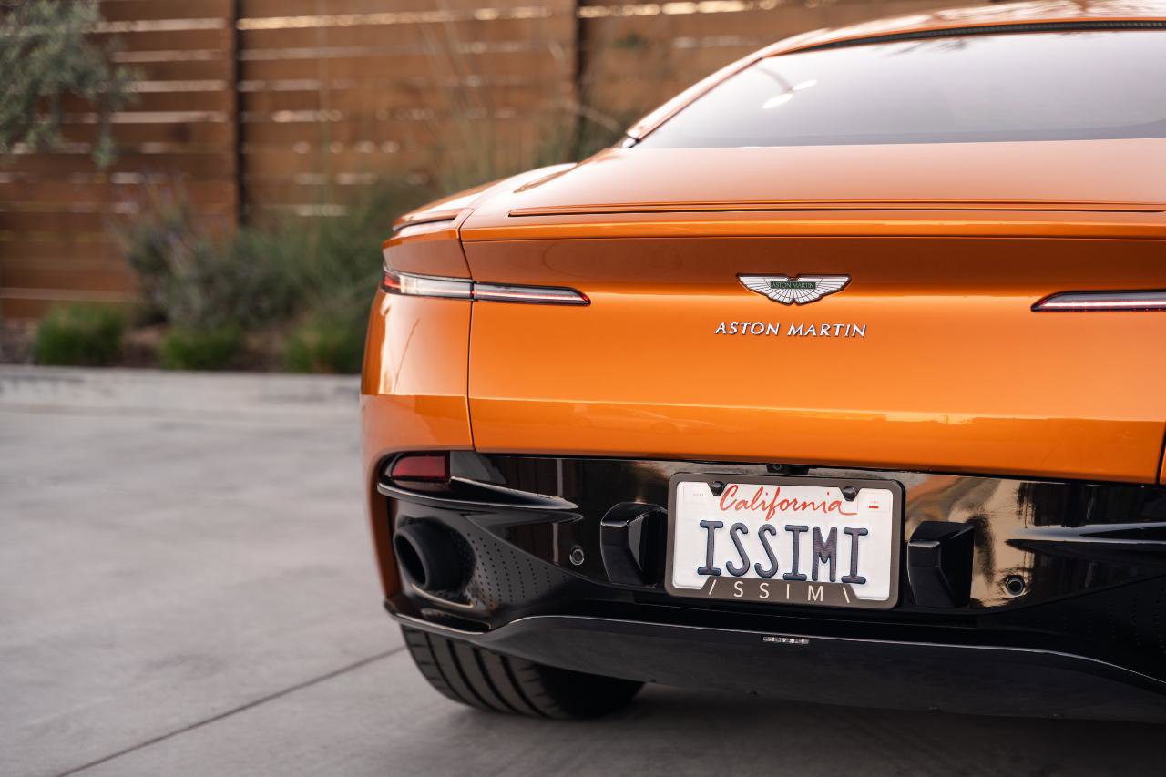 Used 2018 Aston Martin DB11 Coupe image 22