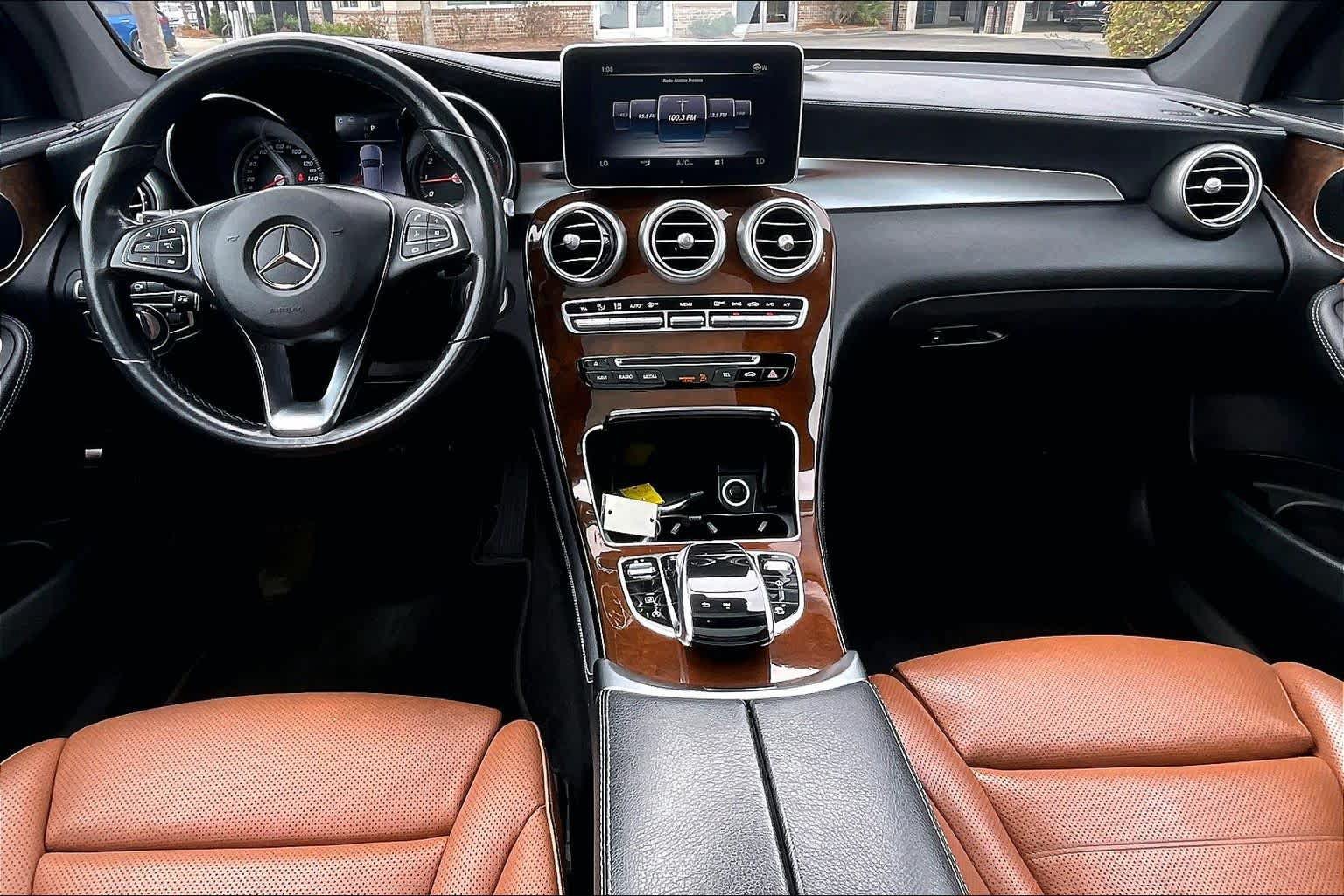Used 2019 Mercedes-Benz GLC 300 4MATIC image 16