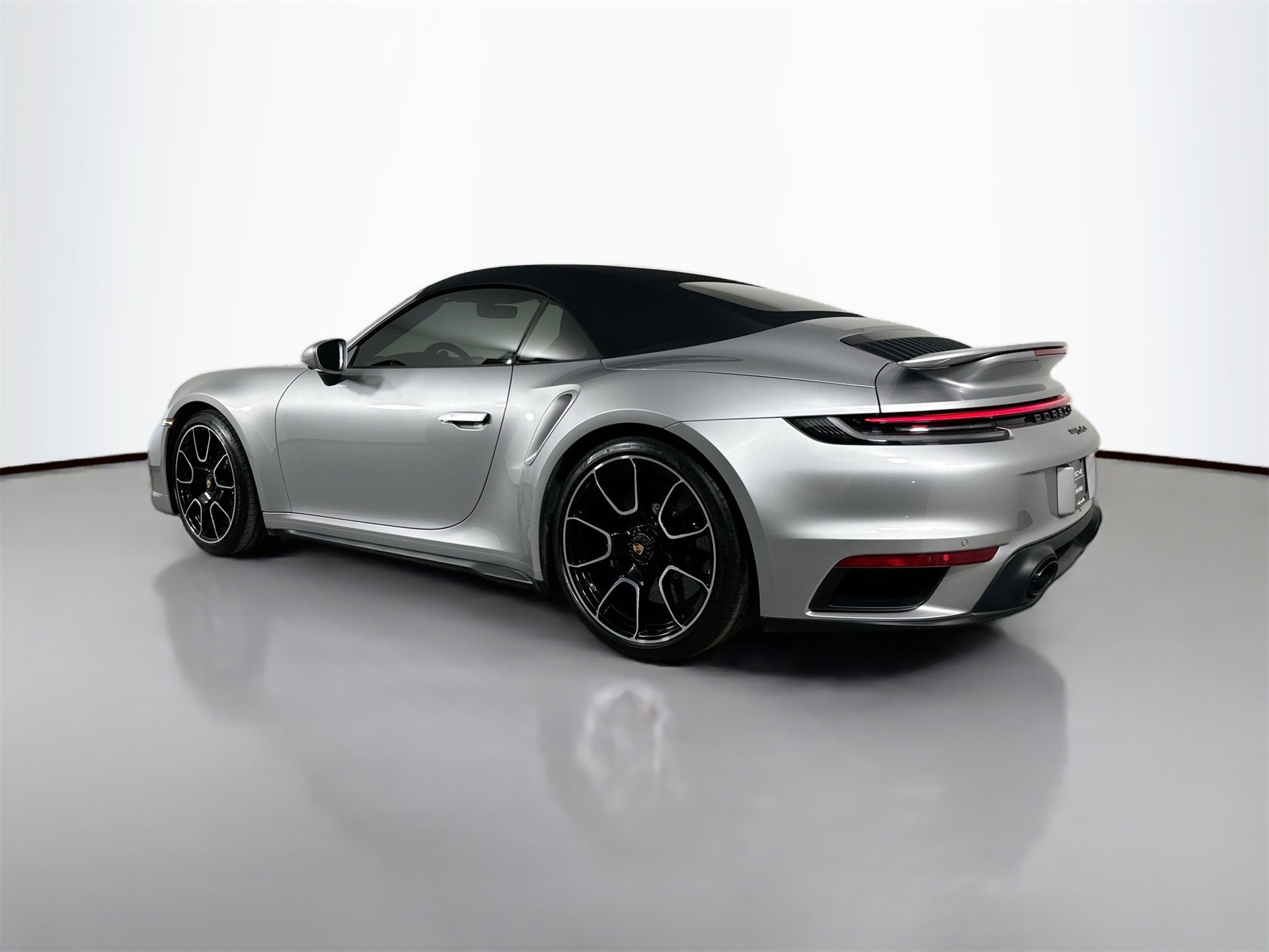 Certified 2024 Porsche 911 Turbo S image 3
