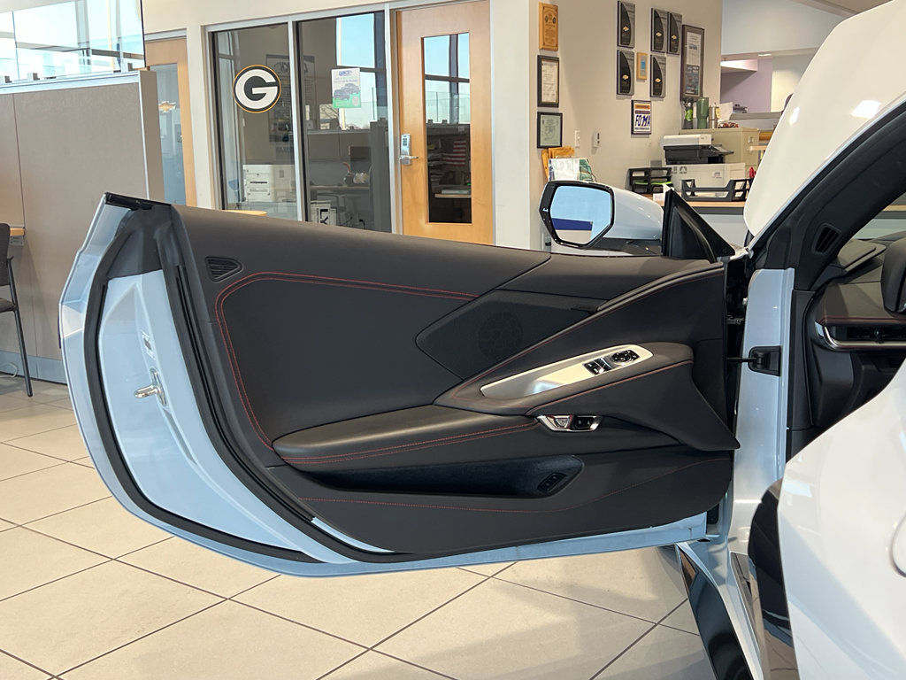 Used 2022 Chevrolet Corvette 1LT image 13