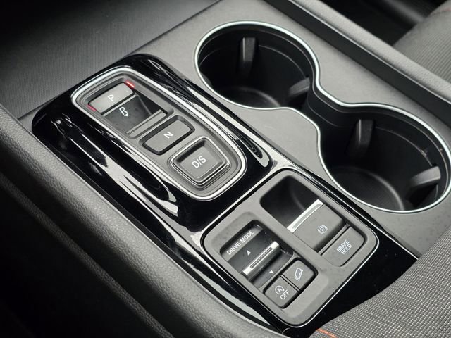 Used 2025 Honda Pilot Sport image 19