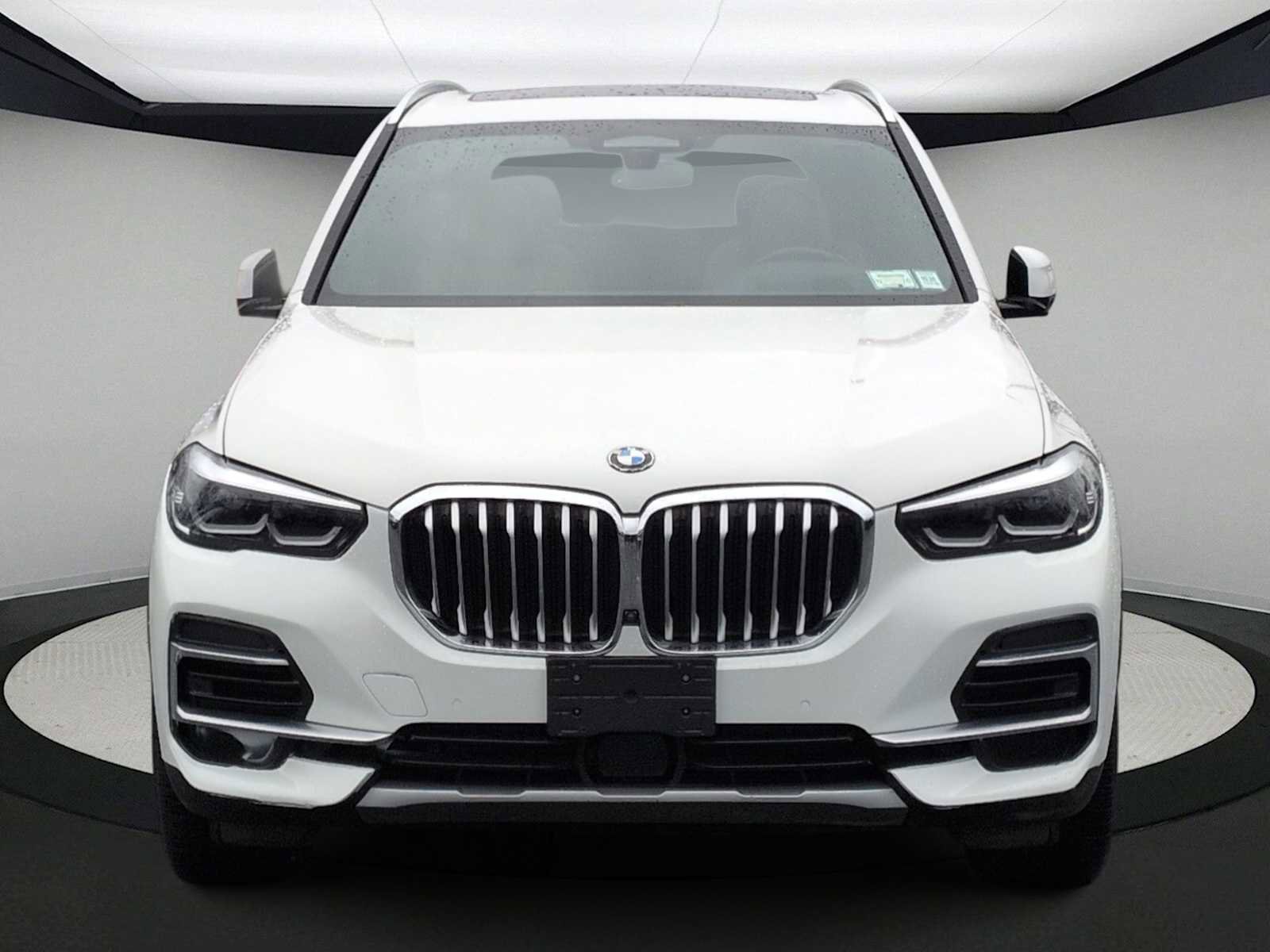 Used 2023 BMW X5 xDrive40i image 3