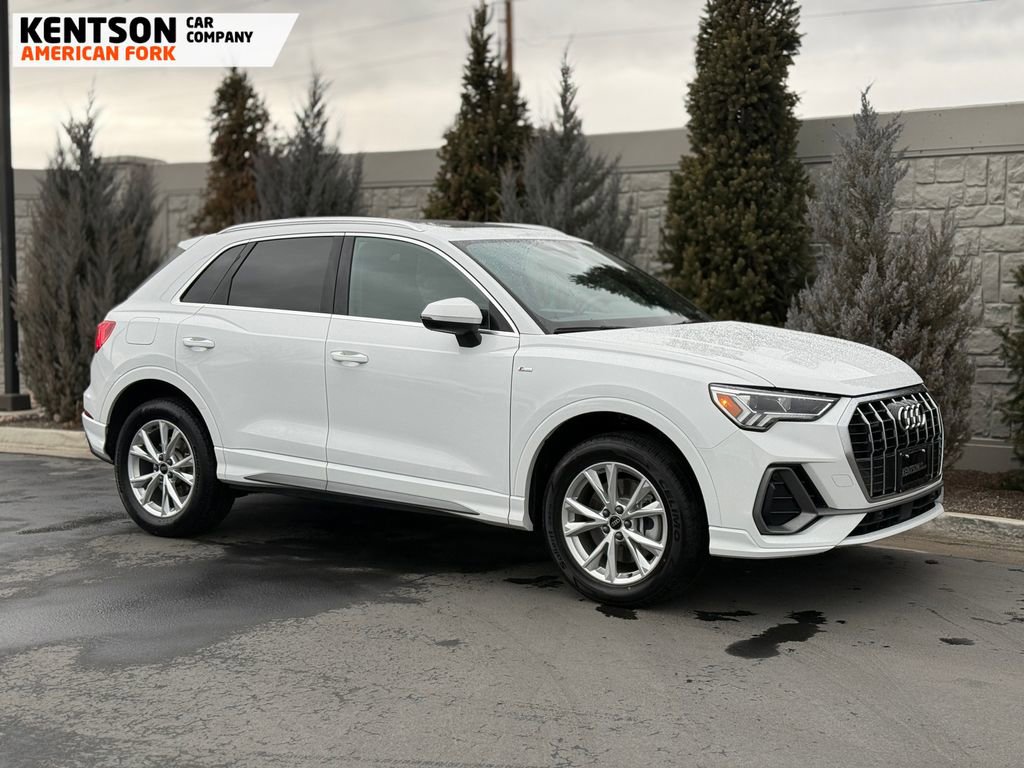 Used 2025 Audi Q3 2.0T Premium image 12