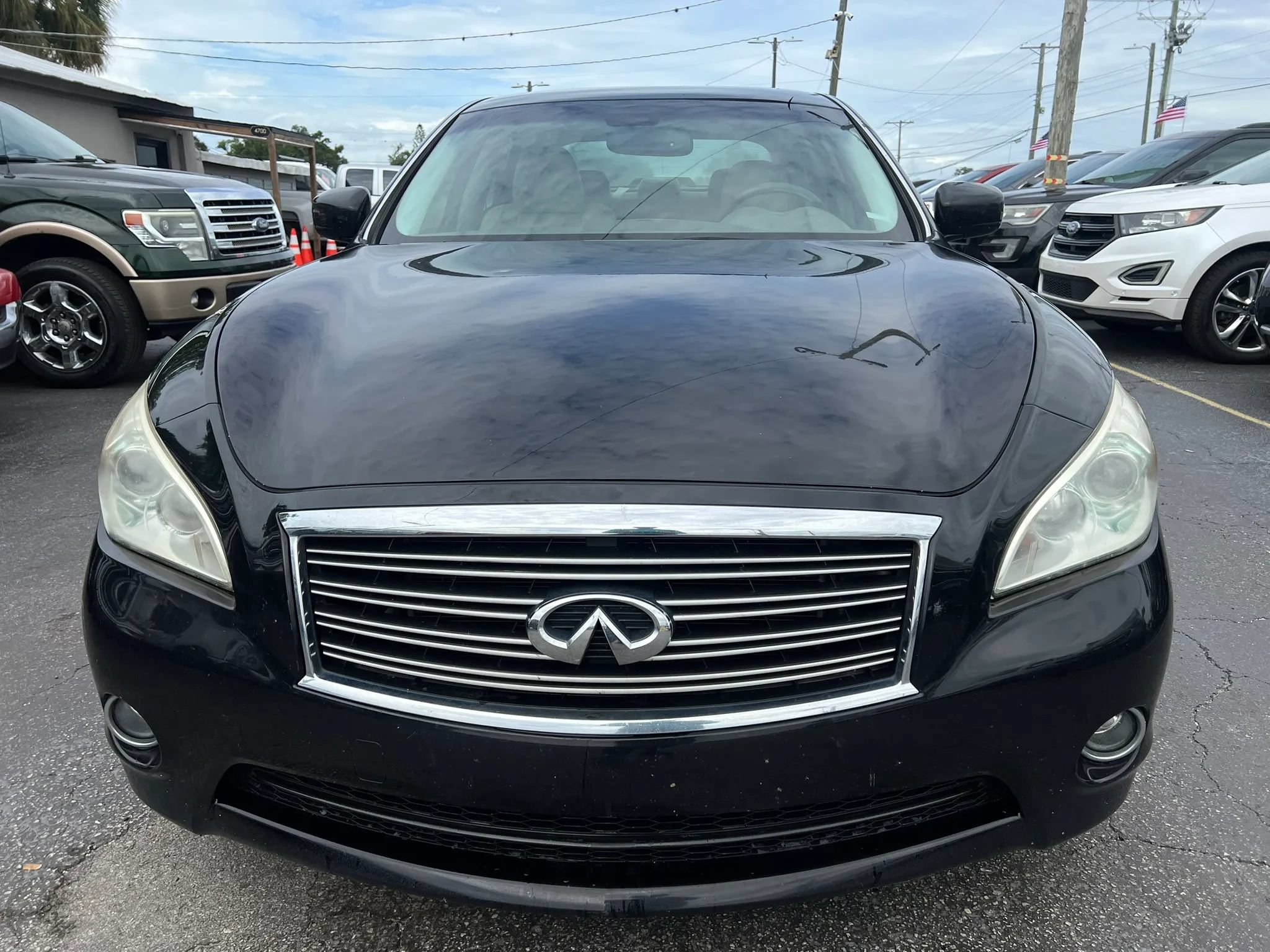 Used 2012 INFINITI M37 w/ Premium Pkg RWD image 3
