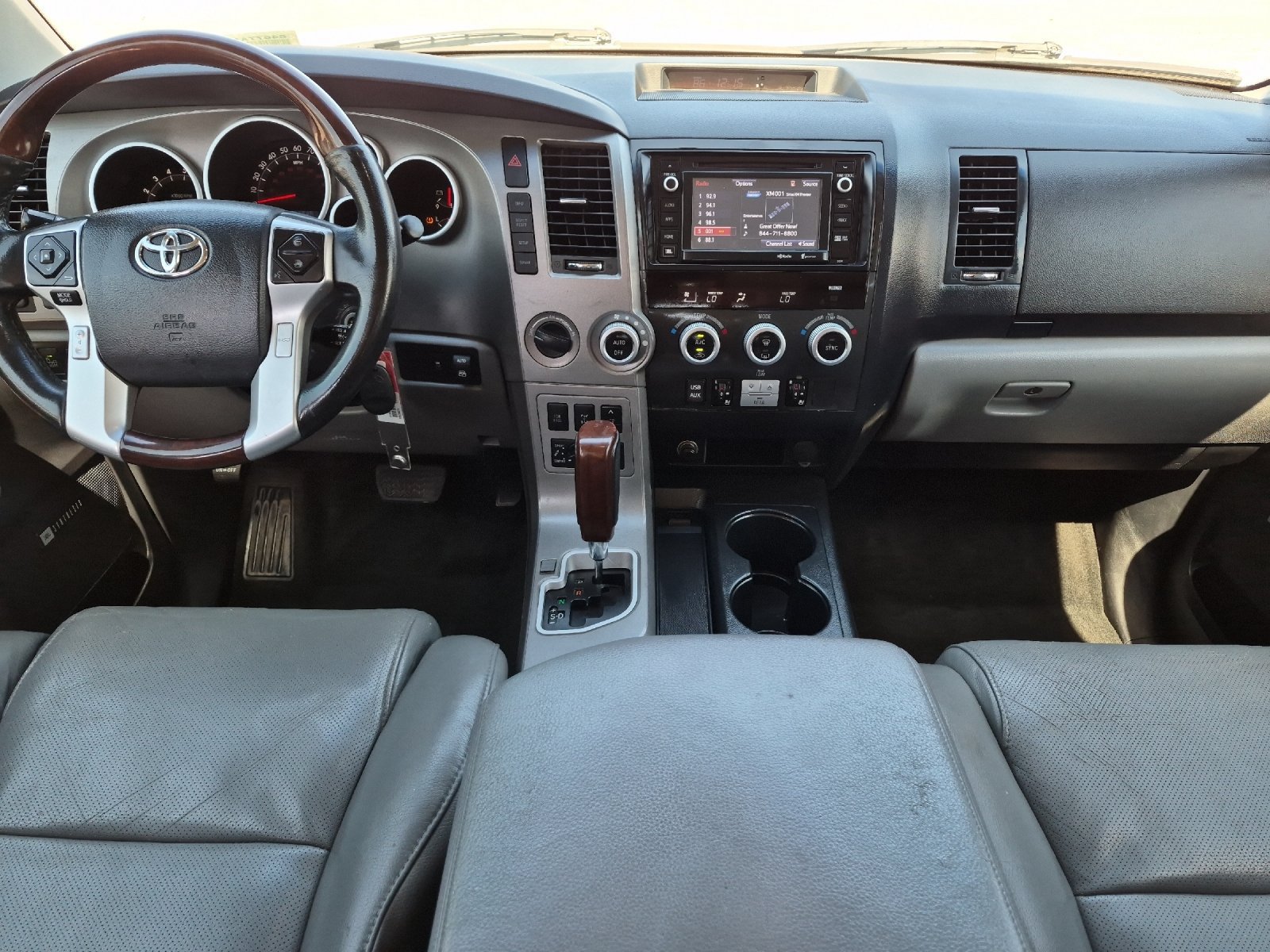 Used 2014 Toyota Sequoia Platinum AWD/4WD image 12