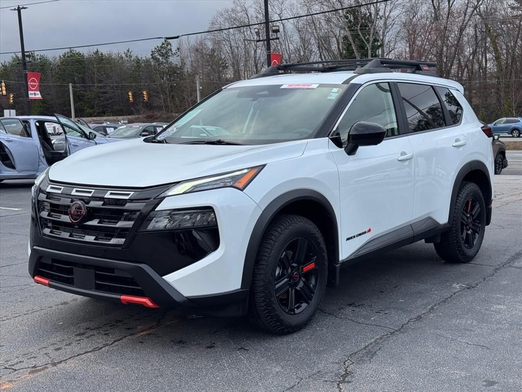 Certified 2025 Nissan Rogue SV image 7