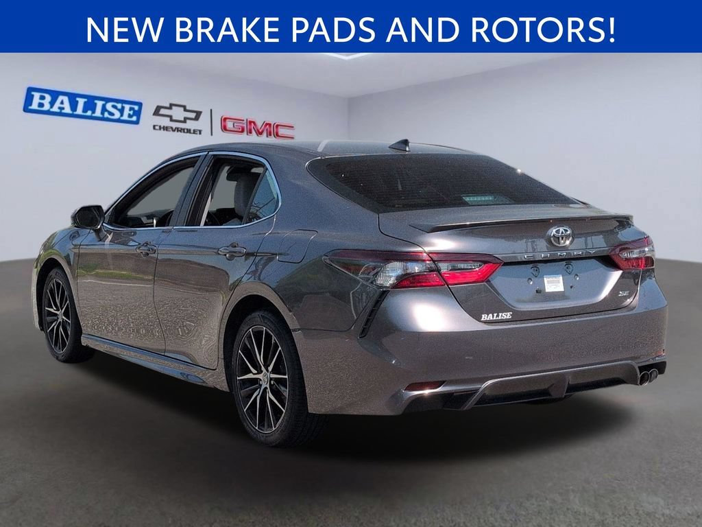 Used 2024 Toyota Camry SE FWD image 6