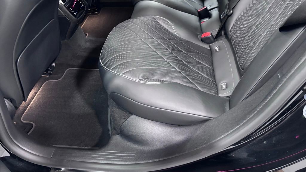 Certified 2023 Mercedes-Benz EQS 580 4MATIC Sedan image 20