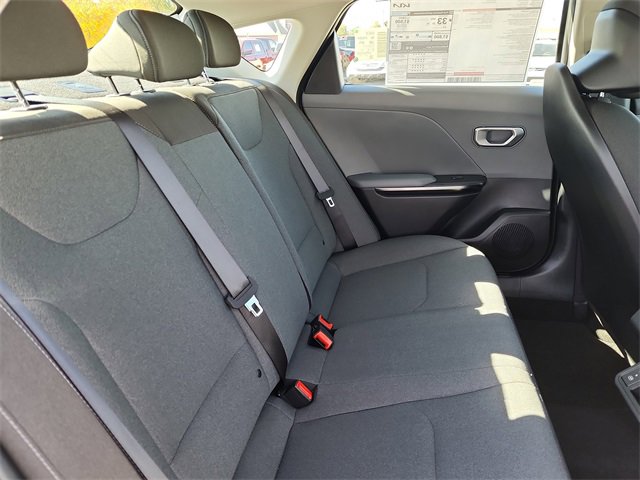 New 2025 Kia K4 LXS image 17