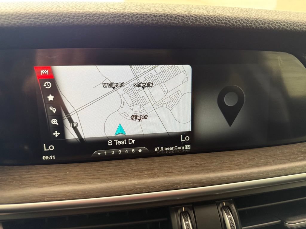 Used 2018 Alfa Romeo Stelvio Ti AWD/4WD image 41