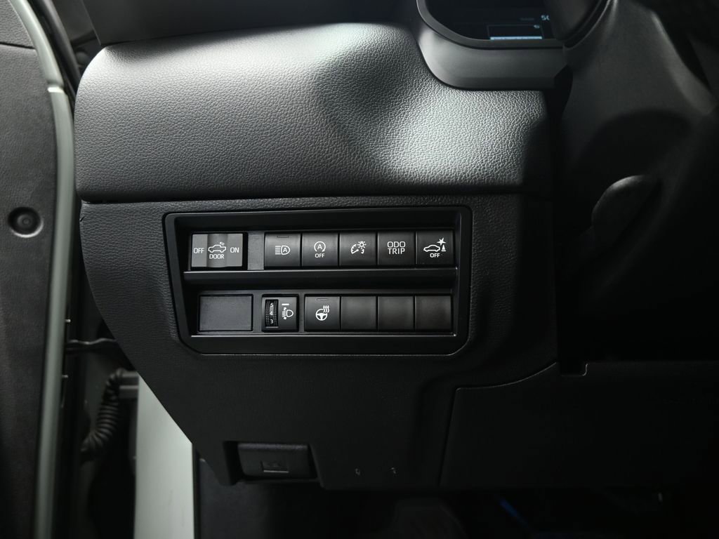 Used 2024 Toyota Tundra Limited image 10