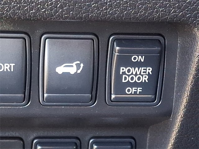 Used 2014 Nissan Rogue SL image 25