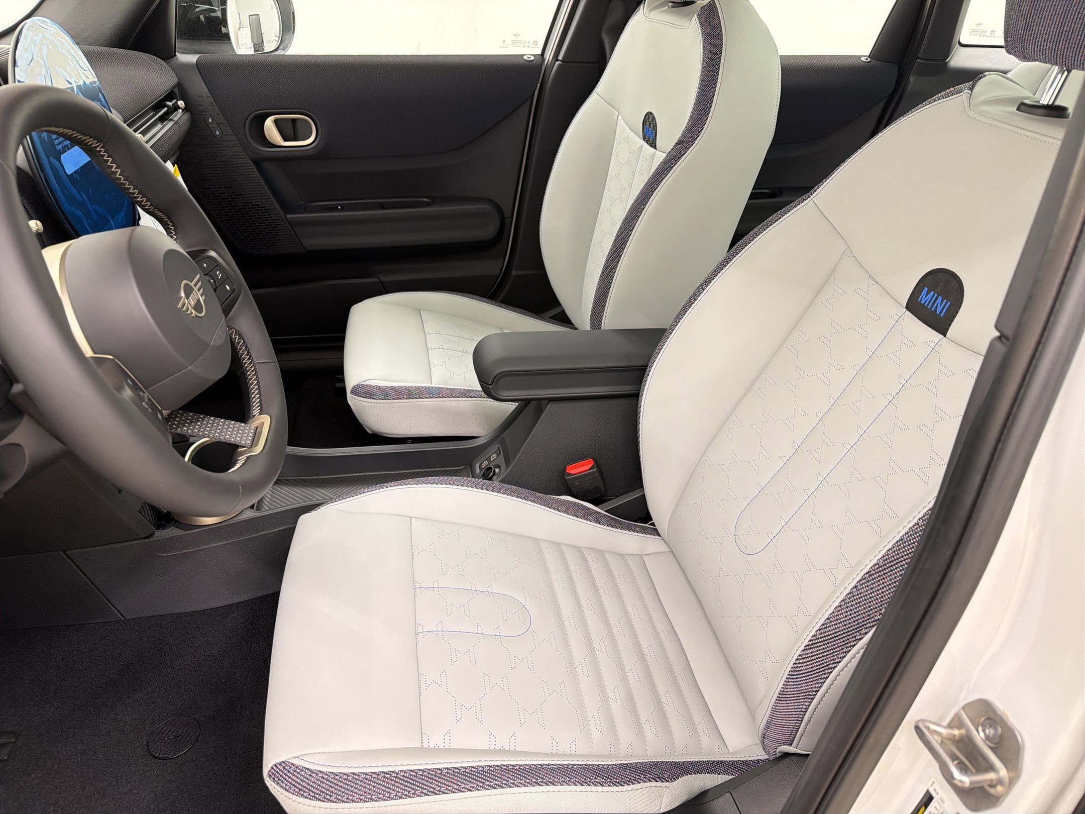 New 2026 MINI Cooper S image 5