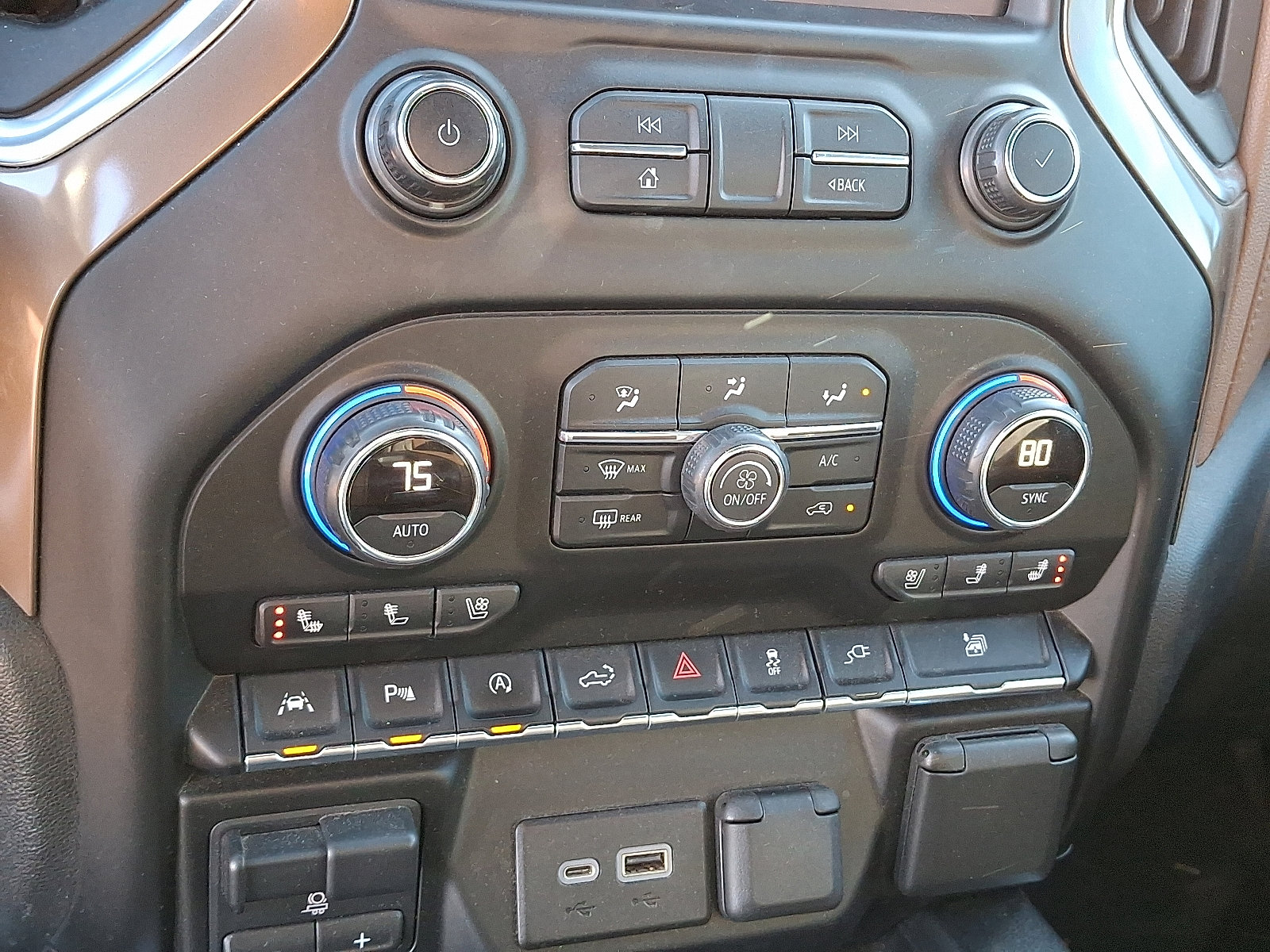 Used 2020 Chevrolet Silverado 1500 High Country image 15