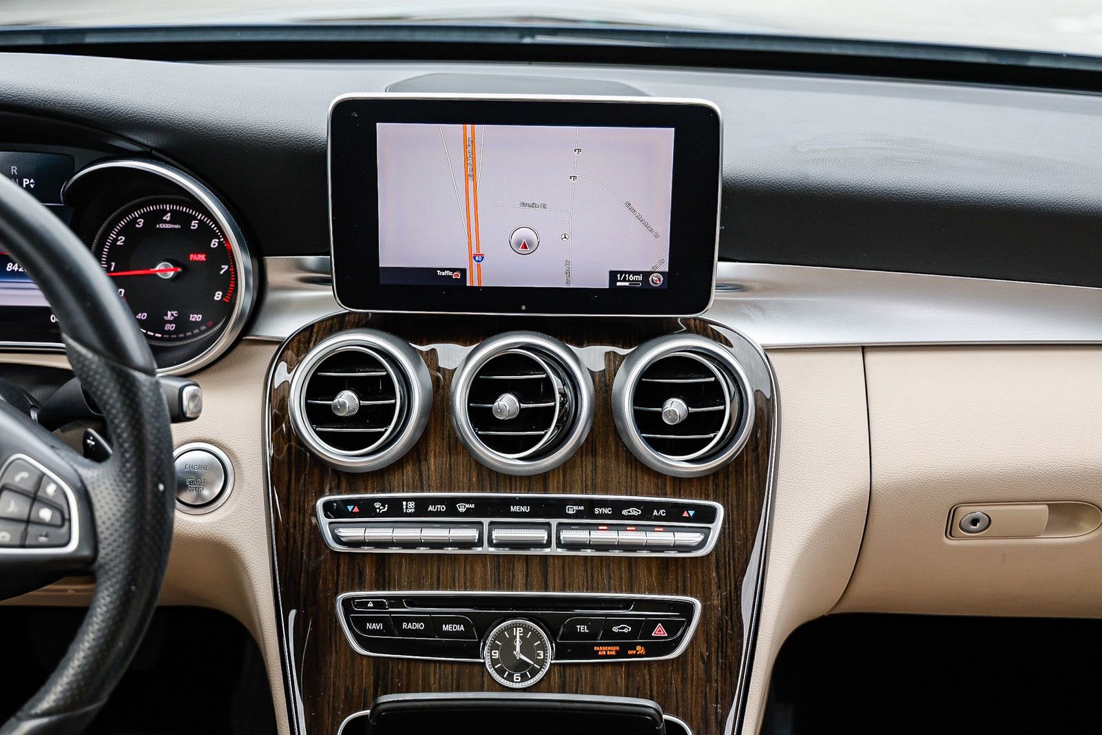 Used 2016 Mercedes-Benz C 300 Sedan image 11