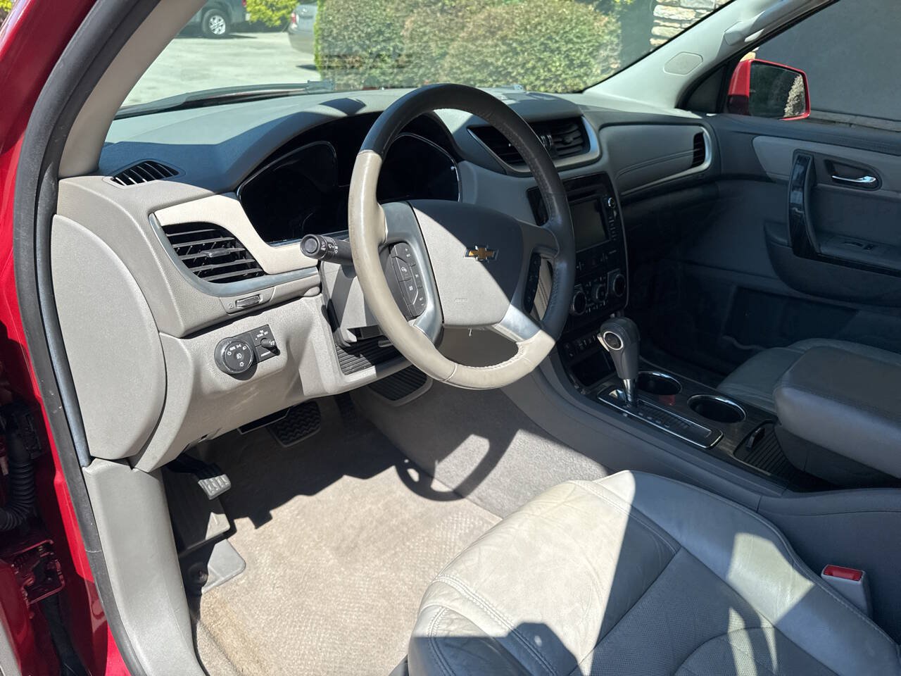 Used 2014 Chevrolet Traverse LTZ AWD/4WD image 10