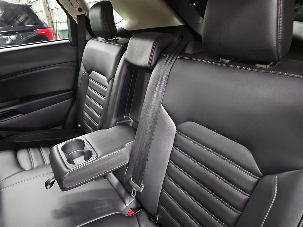 Used 2024 Ford Edge SEL image 13