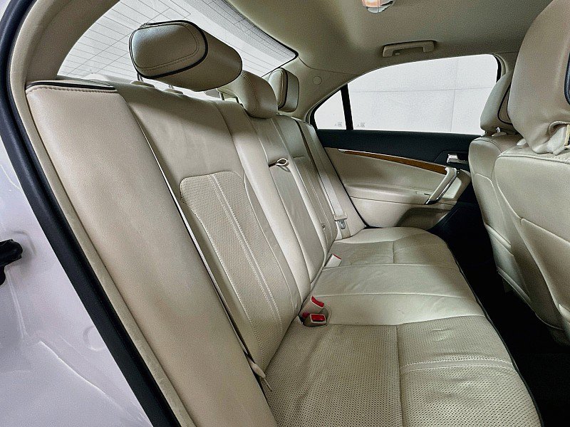 Used 2012 Lincoln MKZ FWD image 29