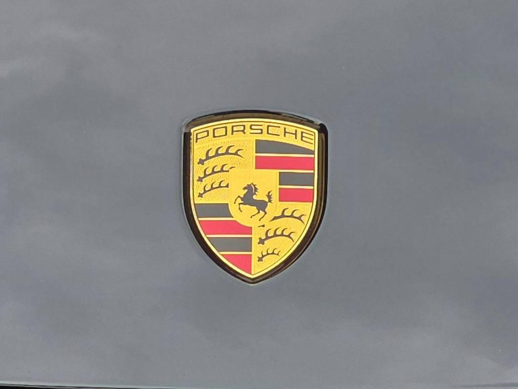 Certified 2022 Porsche Cayenne image 27