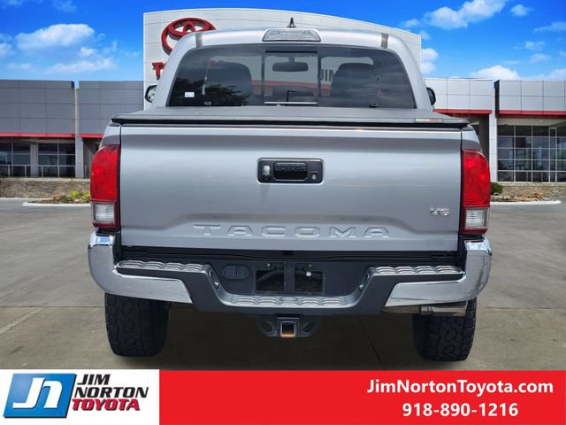 Used 2017 Toyota Tacoma TRD Off-Road w/ Tow Package (A/T) AWD/4WD image 7