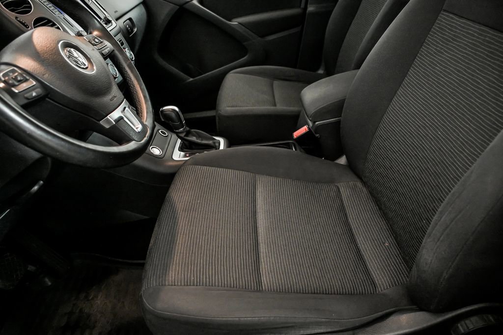 Used 2017 Volkswagen Tiguan Limited image 10