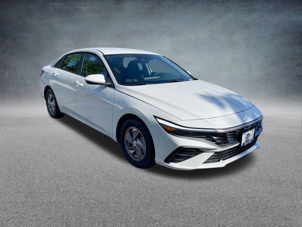Certified 2025 Hyundai Elantra SE image 34