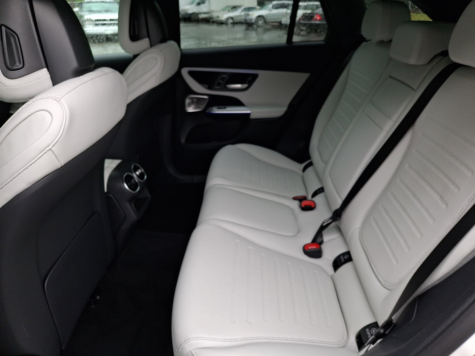 New 2026 Mercedes-Benz GLC 300 4MATIC image 6