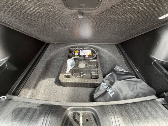 Used 2019 Jeep Compass Latitude w/ Popular Equipment Group FWD image 19