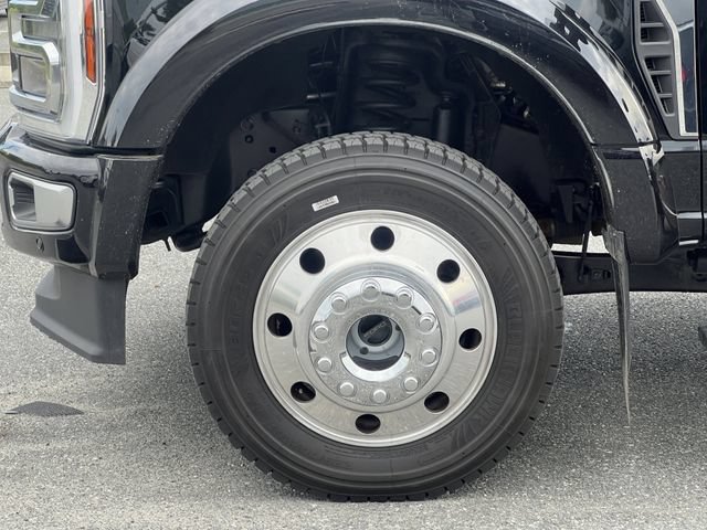 Used 2024 Ford F450 4x4 Crew Cab Super Duty image 10