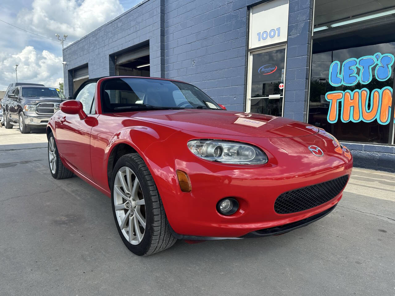 Used 2008 MAZDA MX-5 Miata Grand Touring RWD image 3
