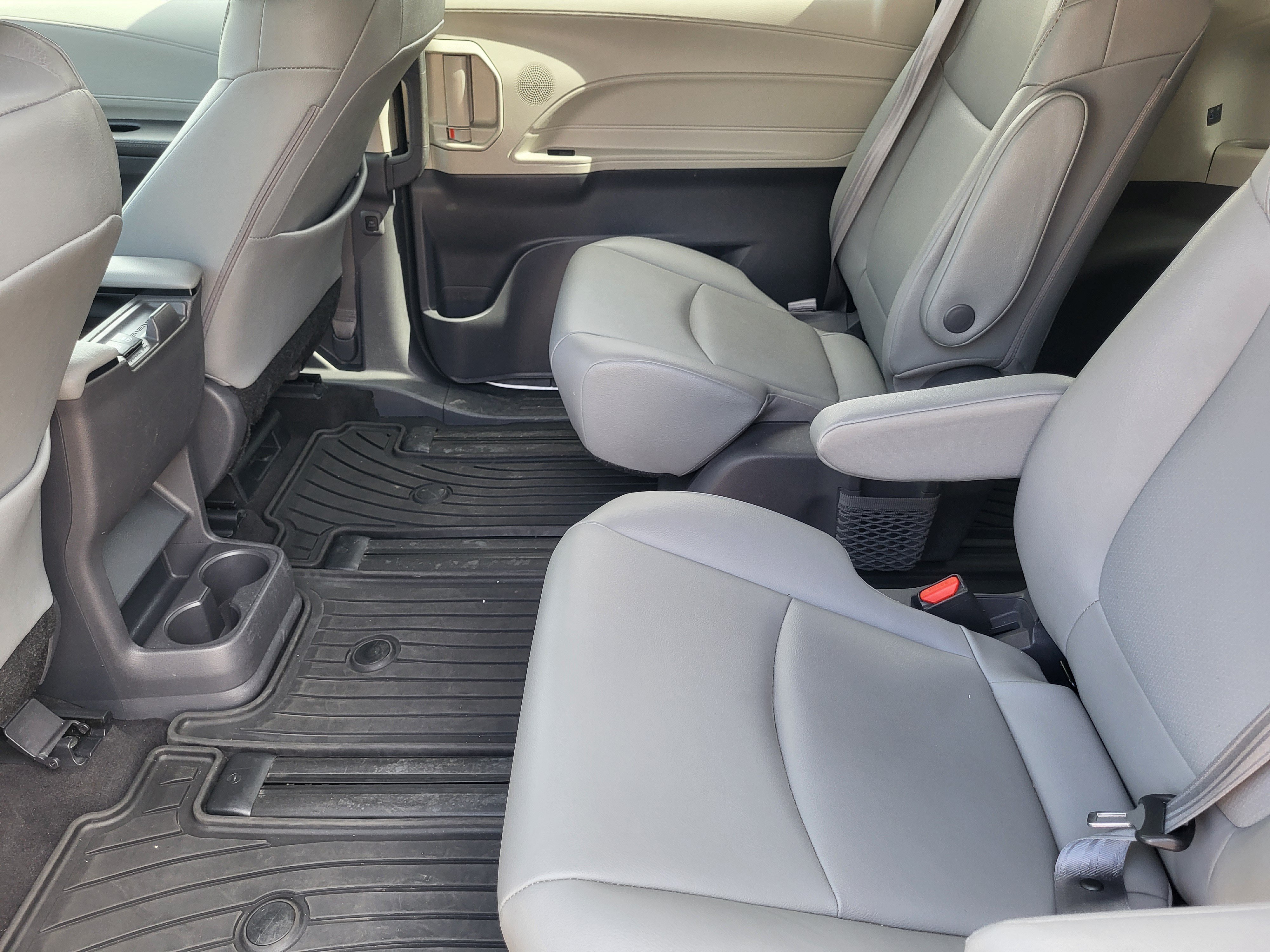 Used 2021 Toyota Sienna XLE w/ XLE Plus Package AWD/4WD image 24