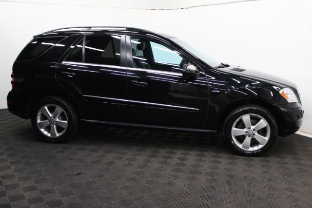 Used 2010 Mercedes-Benz ML 350 BlueTEC 4MATIC image 4
