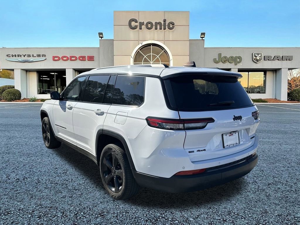 Used 2023 Jeep Grand Cherokee L Limited w/ Black Appearance Package image 5