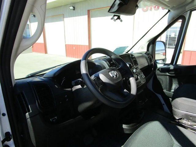 Used 2025 RAM ProMaster 2500 w/ Convenience Group image 10