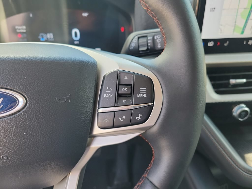 Used 2026 Ford Explorer Active AWD/4WD image 26