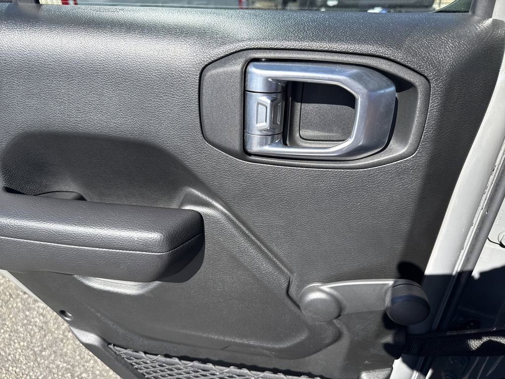 Used 2022 Jeep Gladiator Sport w/ Trailer Tow Package image 22