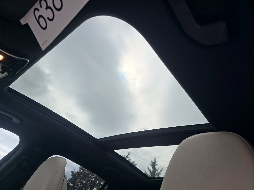 New 2027 Mercedes-Benz GLC 300 4MATIC image 3