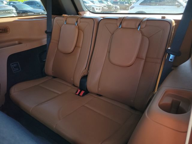 Certified 2024 Lincoln Aviator Black Label w/ Jet Package AWD/4WD image 9