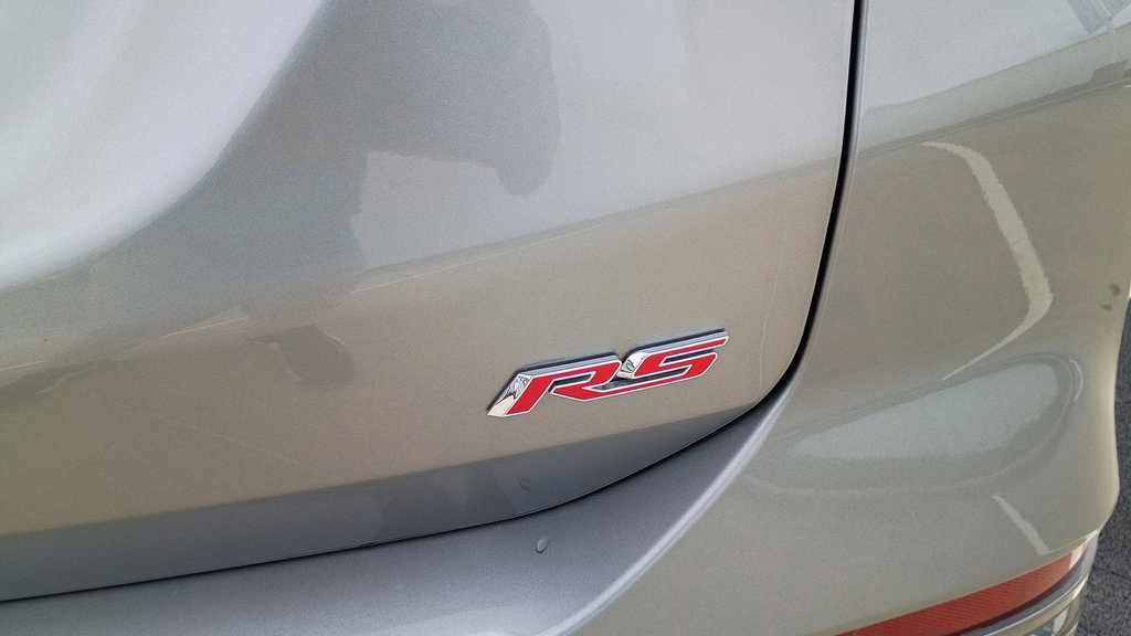 Used 2023 Chevrolet Equinox RS FWD image 11