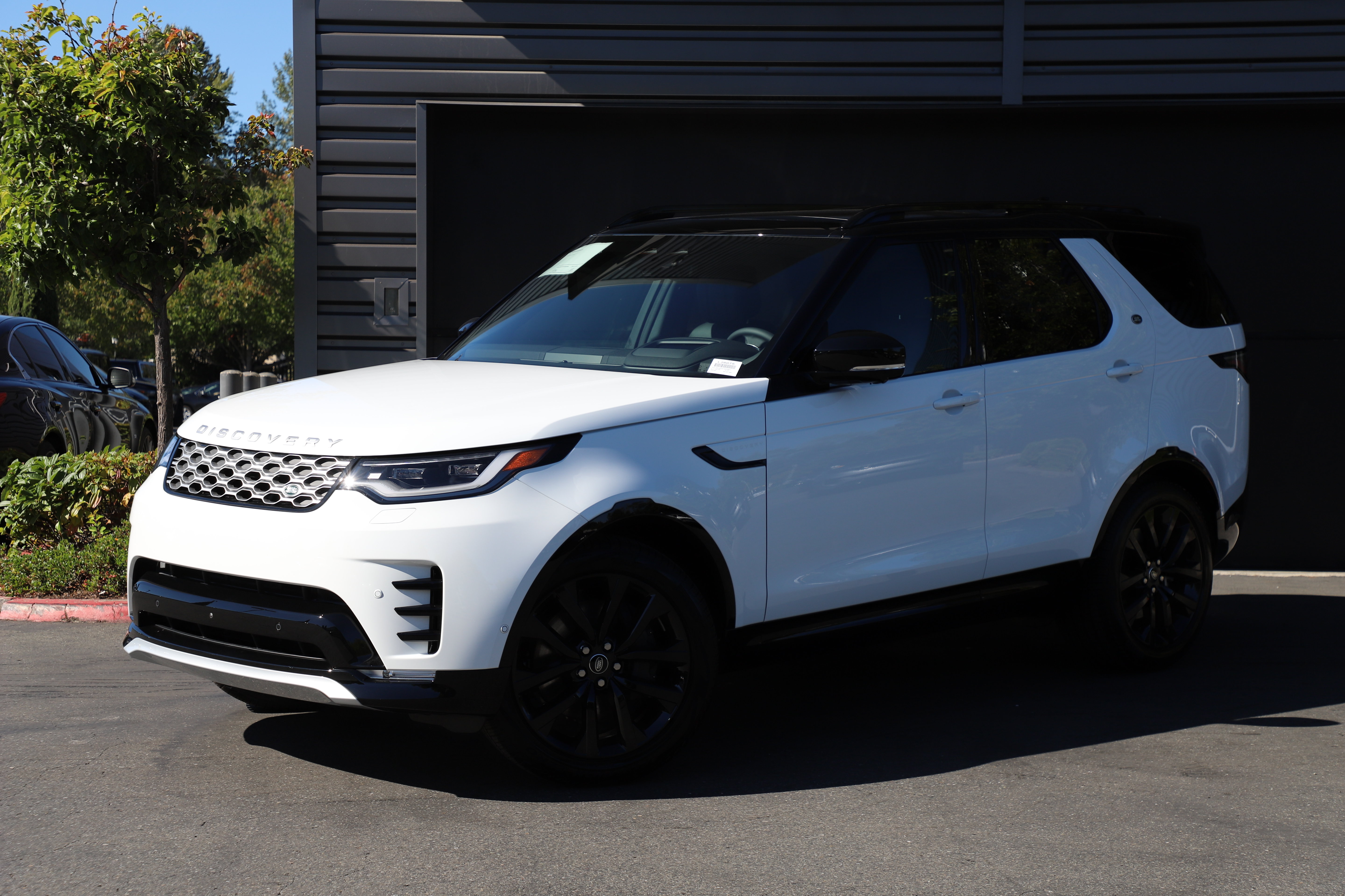 New 2026 Land Rover Discovery Limited Edition