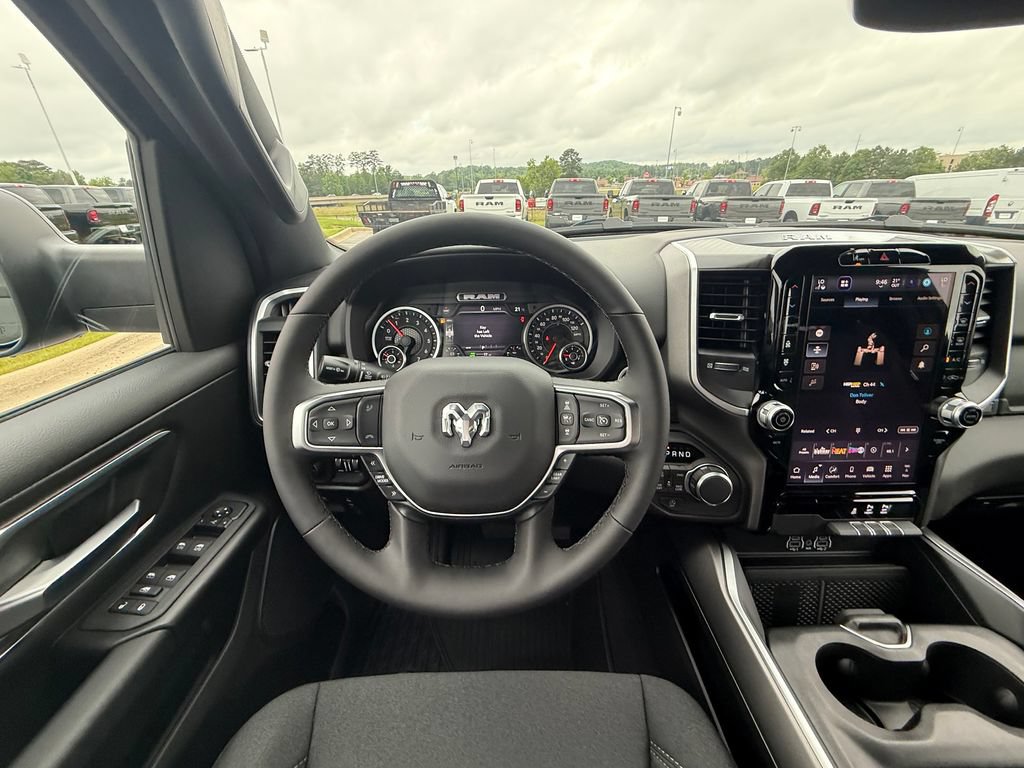New 2026 RAM 1500 Big Horn AWD/4WD image 9