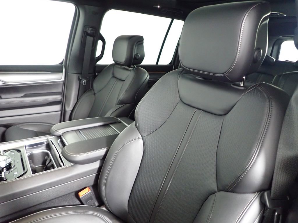 New 2026 Jeep Grand Wagoneer 4WD w/ Quick Order Packge 29V Upland image 25