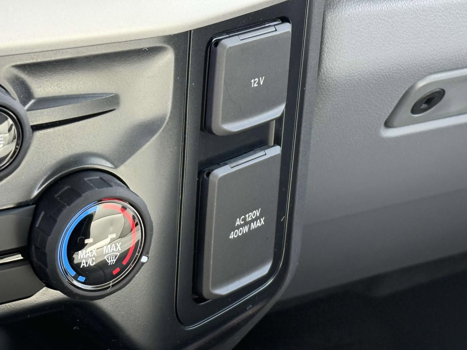 New 2025 Ford F550 4x4 Crew Cab Super Duty image 15