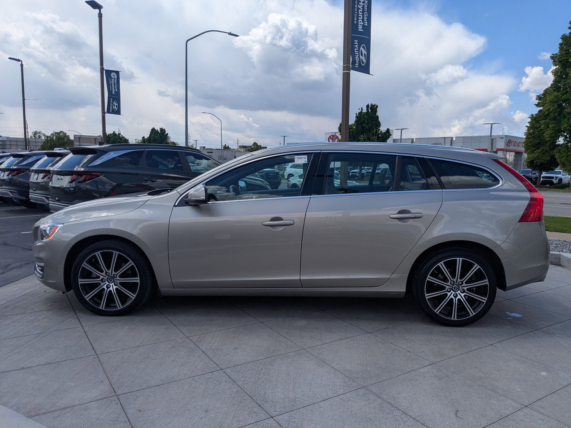 Used 2015 Volvo V60 T5 Premier AWD/4WD image 8