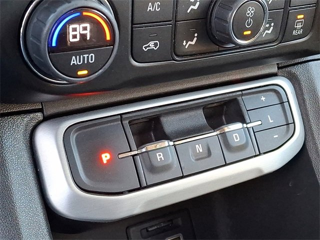 Used 2023 GMC Acadia SLT image 18