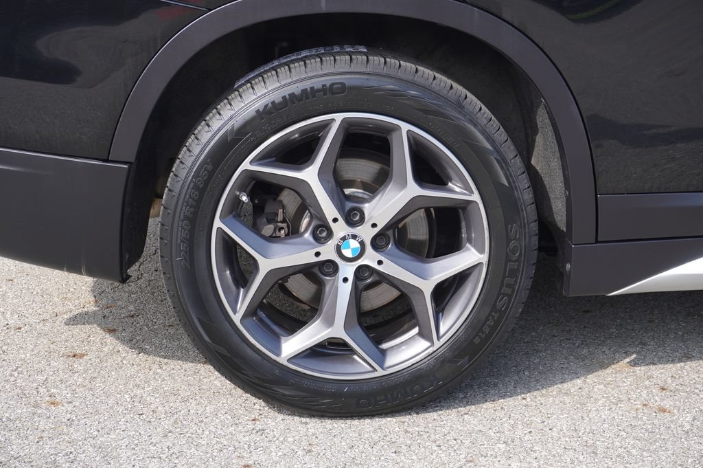 Used 2018 BMW X1 xDrive28i AWD/4WD image 12