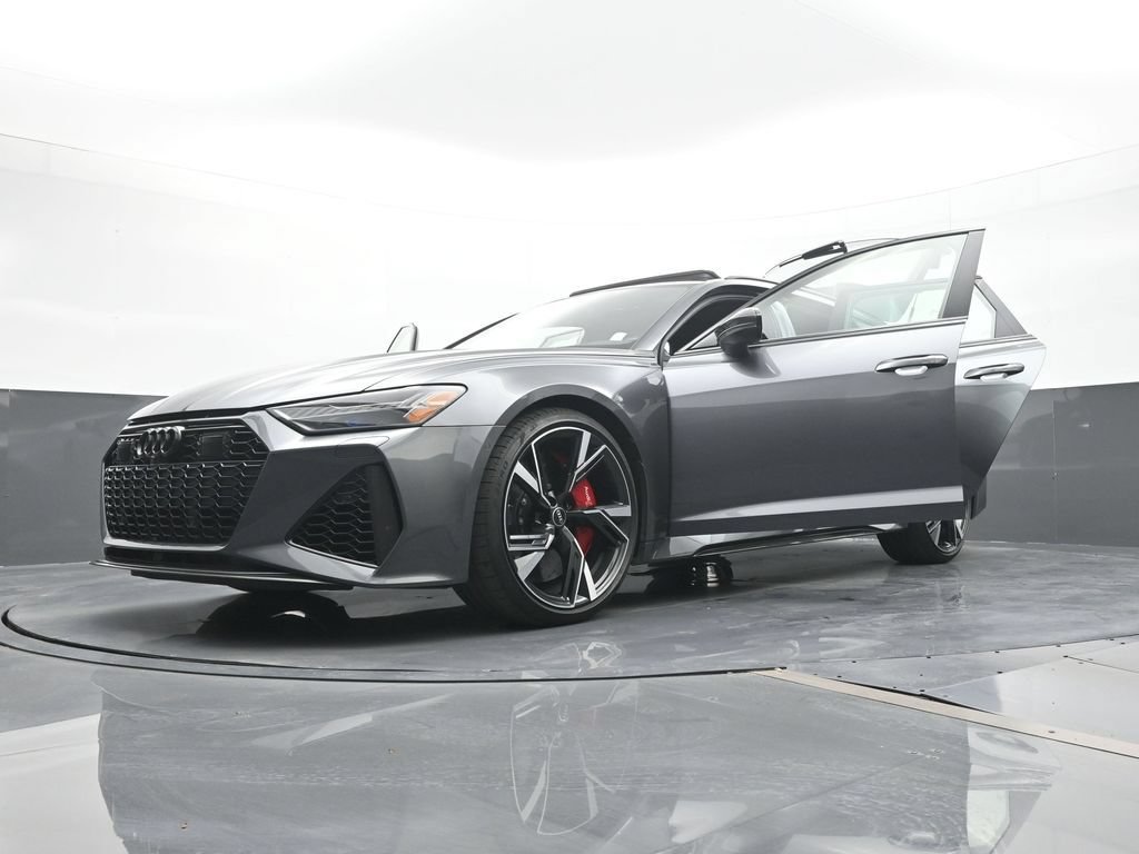 Used 2021 Audi RS 6 w/ Carbon Optic Package AWD/4WD image 29