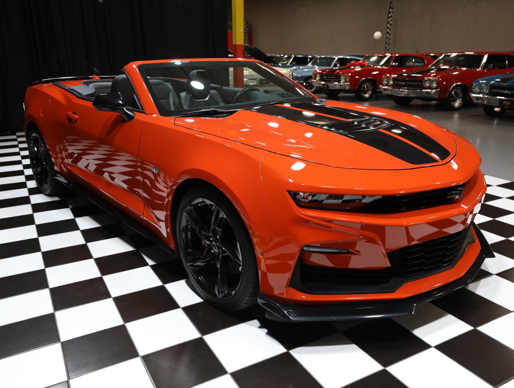 Used 2020 Chevrolet Camaro SS RWD image 22